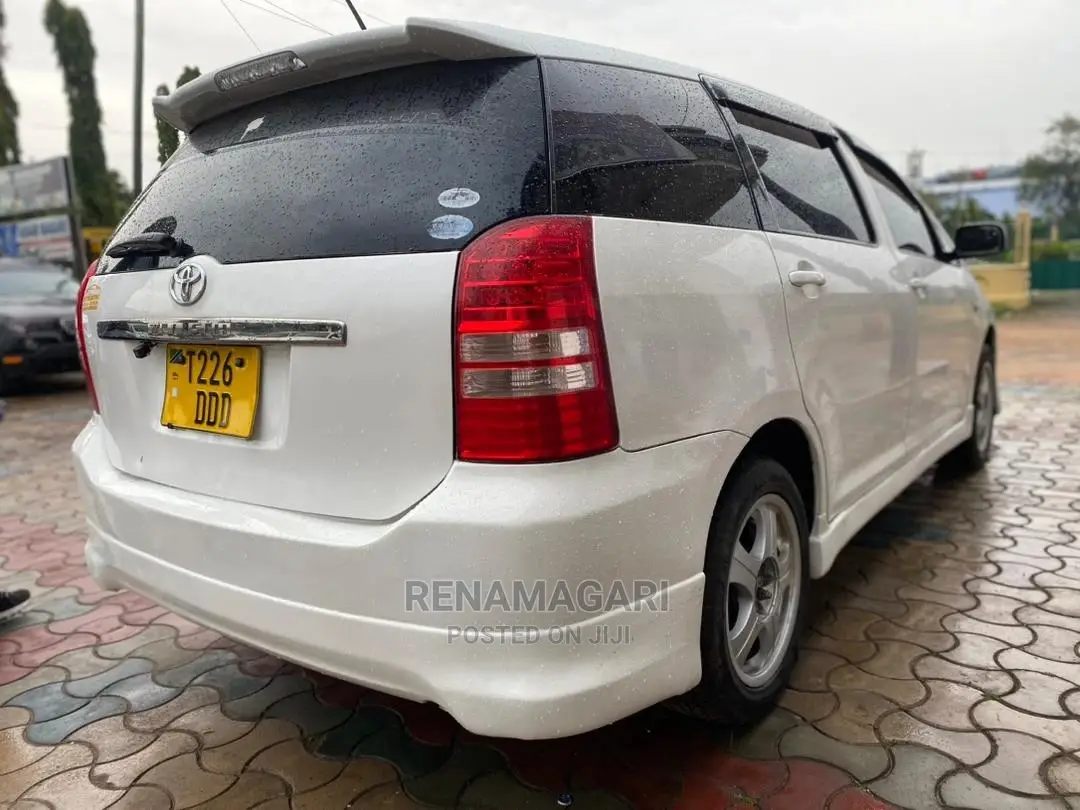 Toyota Wish 2005 White