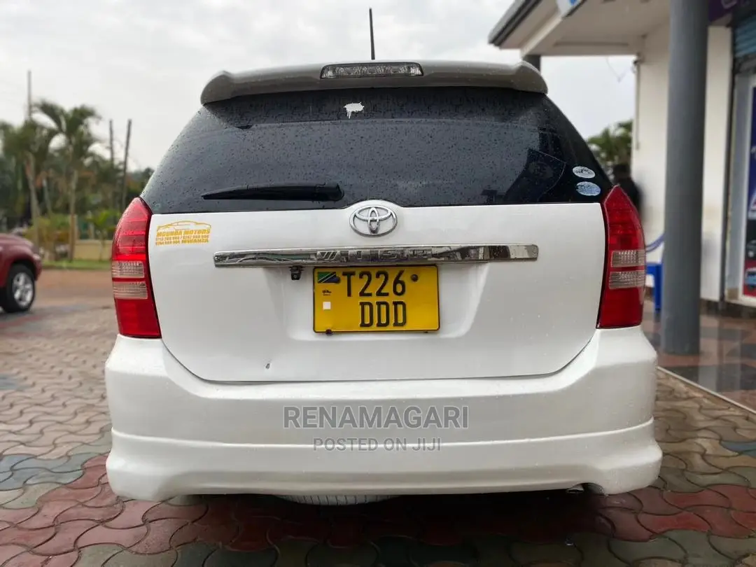 Toyota Wish 2005 White