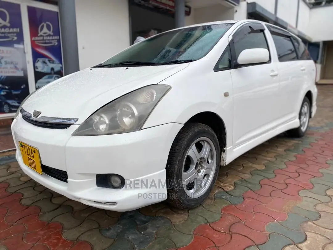Toyota Wish 2005 White