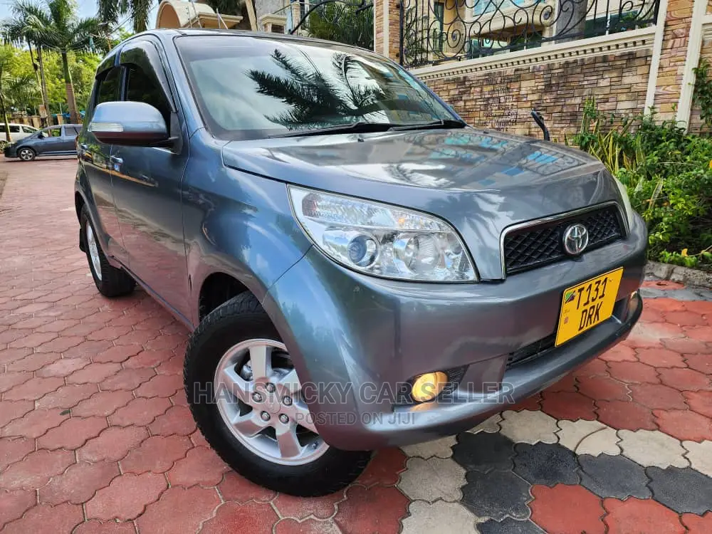 Toyota Rush 2014 Beige