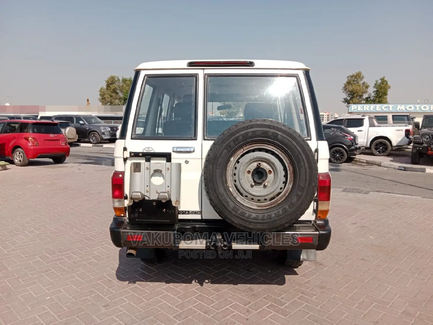 Toyota Land Cruiser 2015 White