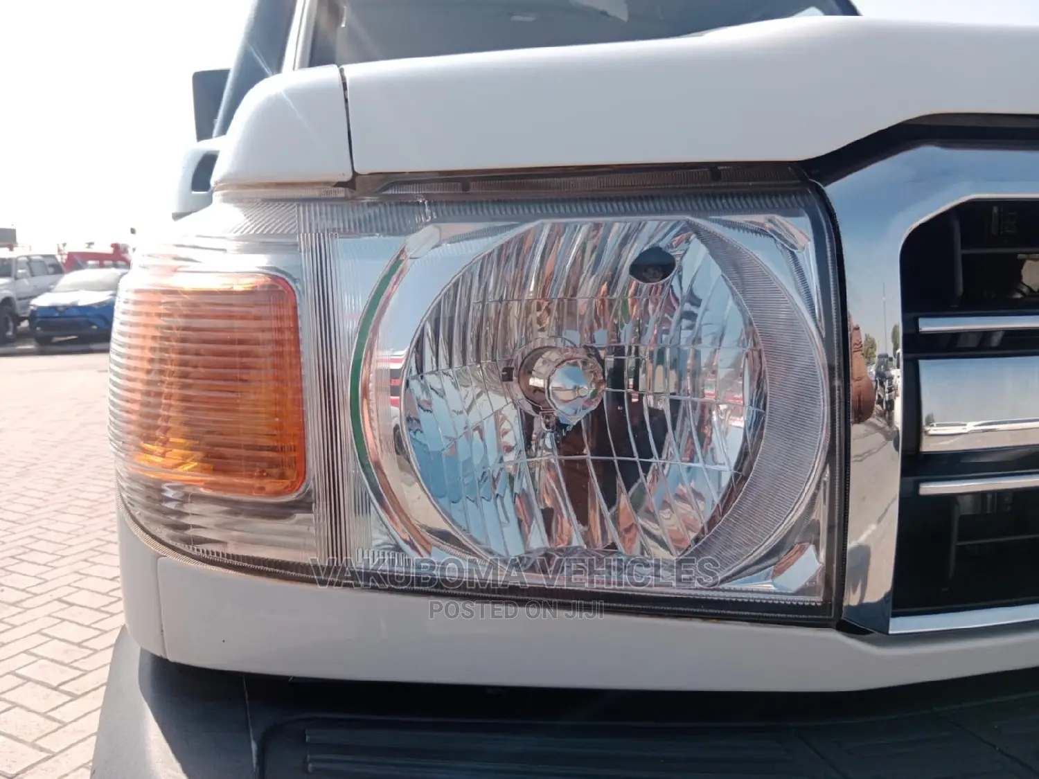 Toyota Land Cruiser 2015 White