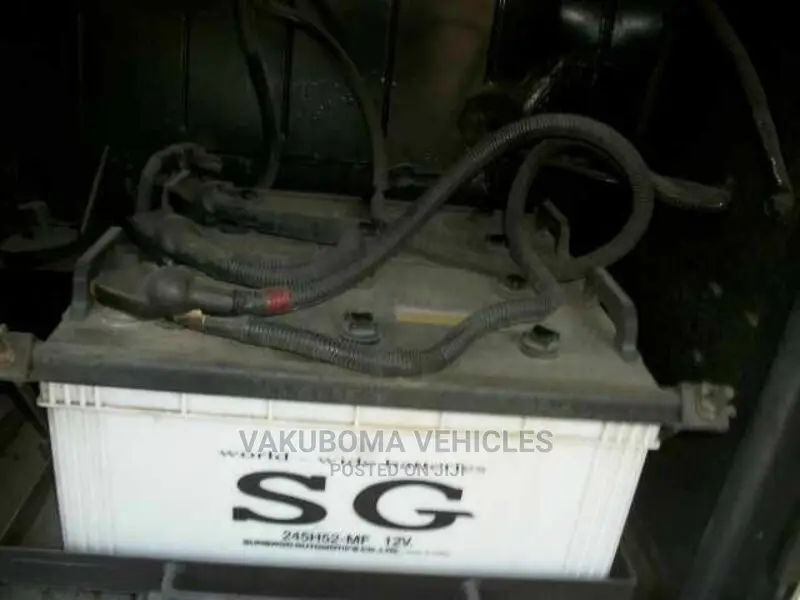 Isuzu Executive Bus 1989 White