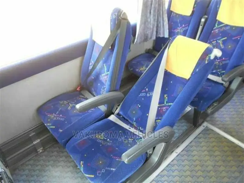 Isuzu Executive Bus 2006 White