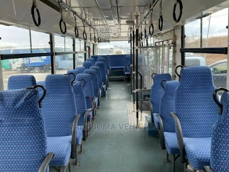 Isuzu Executive Bus 2001 White