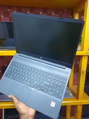 New Laptop HP 250 G8 8GB Intel Core I5 HDD 1T
