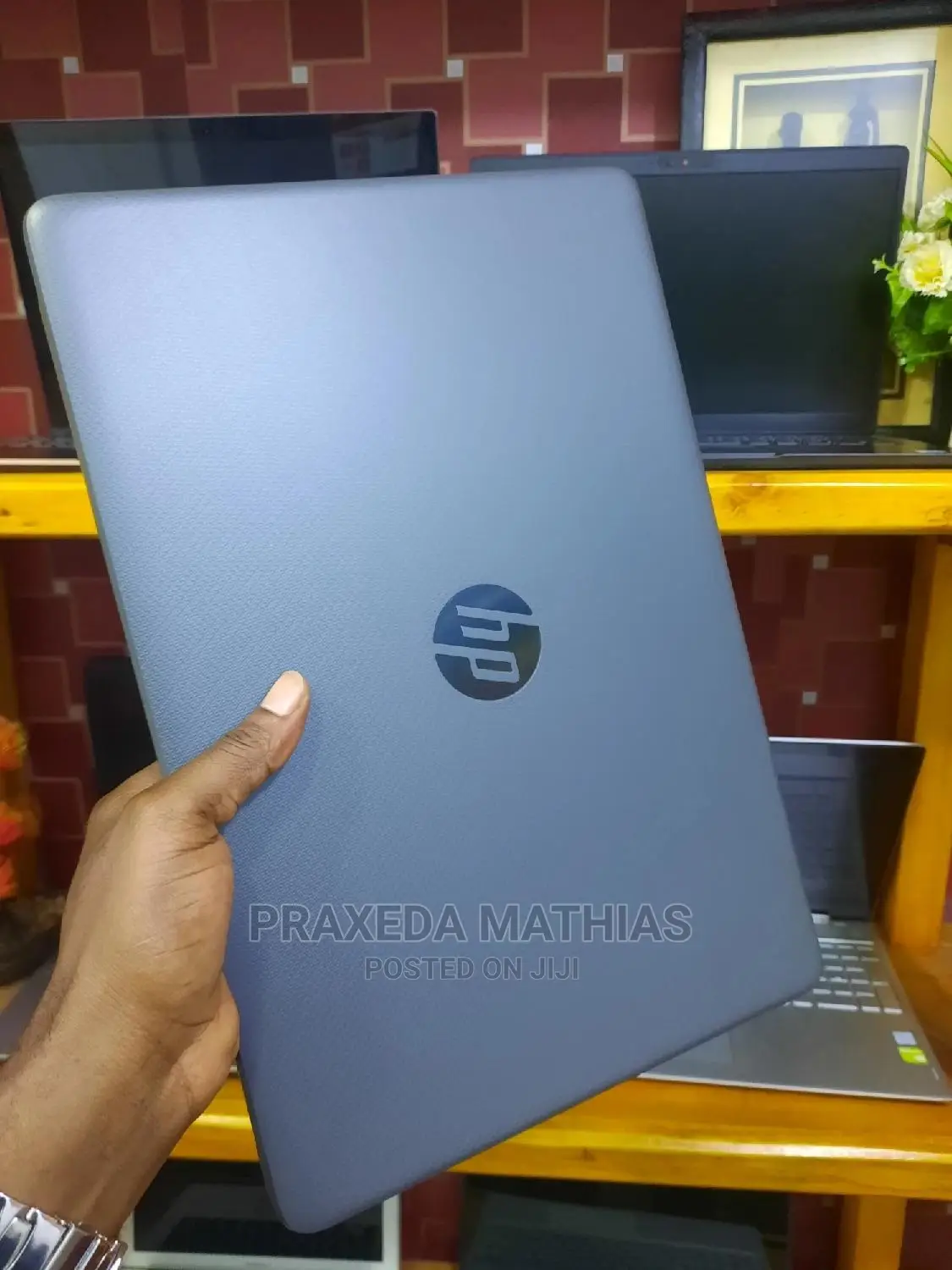 New Laptop HP 250 G8 8GB Intel Core I5 HDD 1T