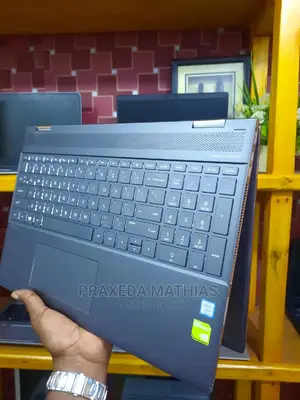 Laptop HP Spectre X360 15t 8GB Intel Core I7 SSD 512GB