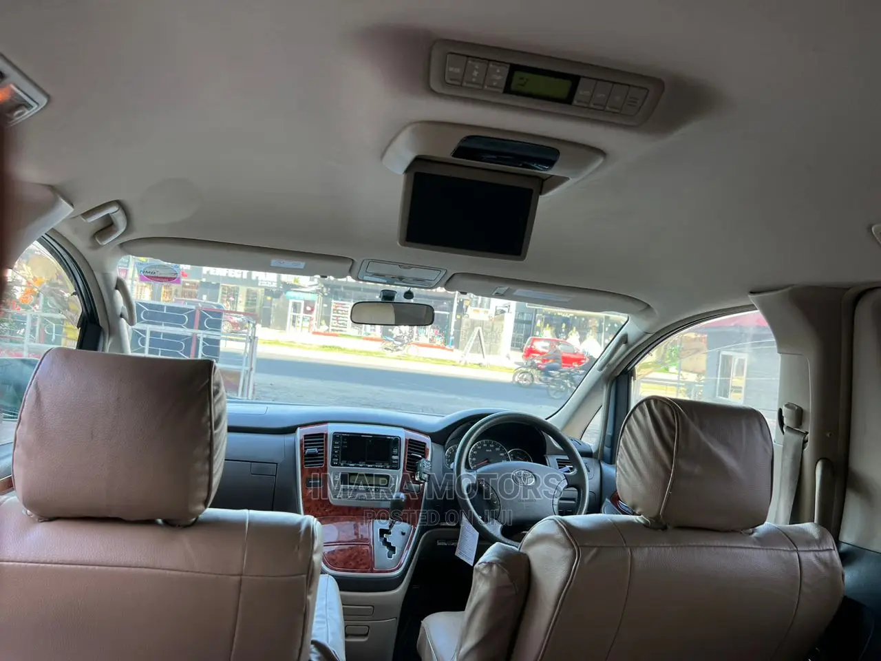Toyota Alphard 2004