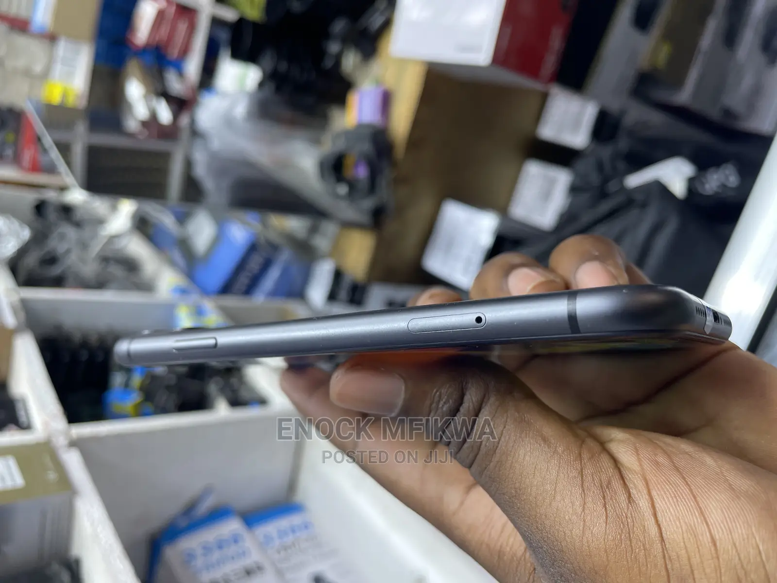Apple iPhone 11 64 GB Black