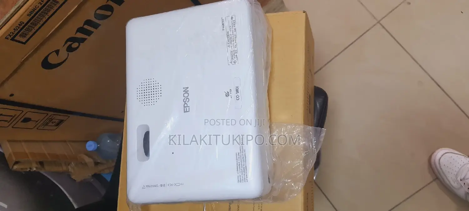 EPSON New Projector Co-W01
