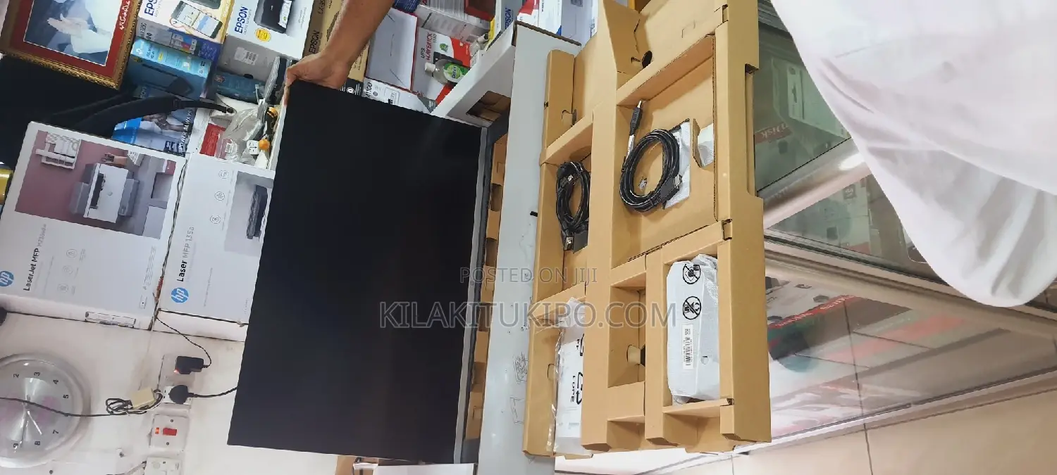 HP Slim Diagonal Monitor Inch 32