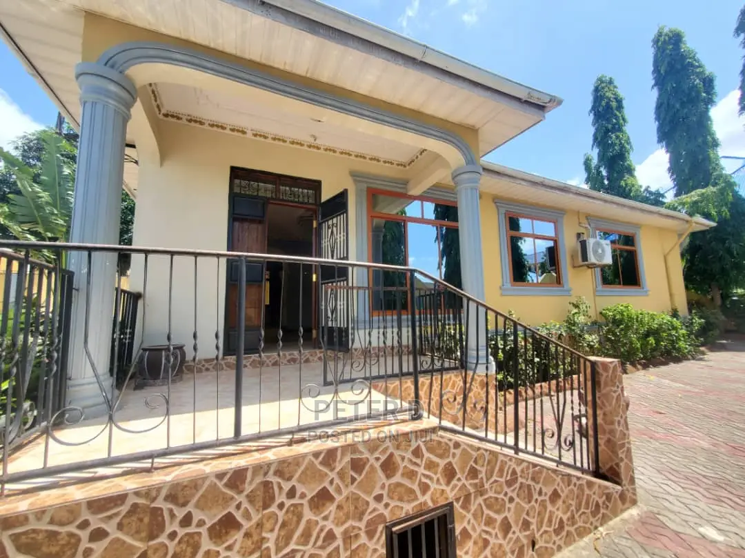 3bdrm House in Mbezi for Sale