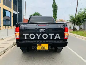 Toyota Hilux 2.5 Cab 2005 Black
