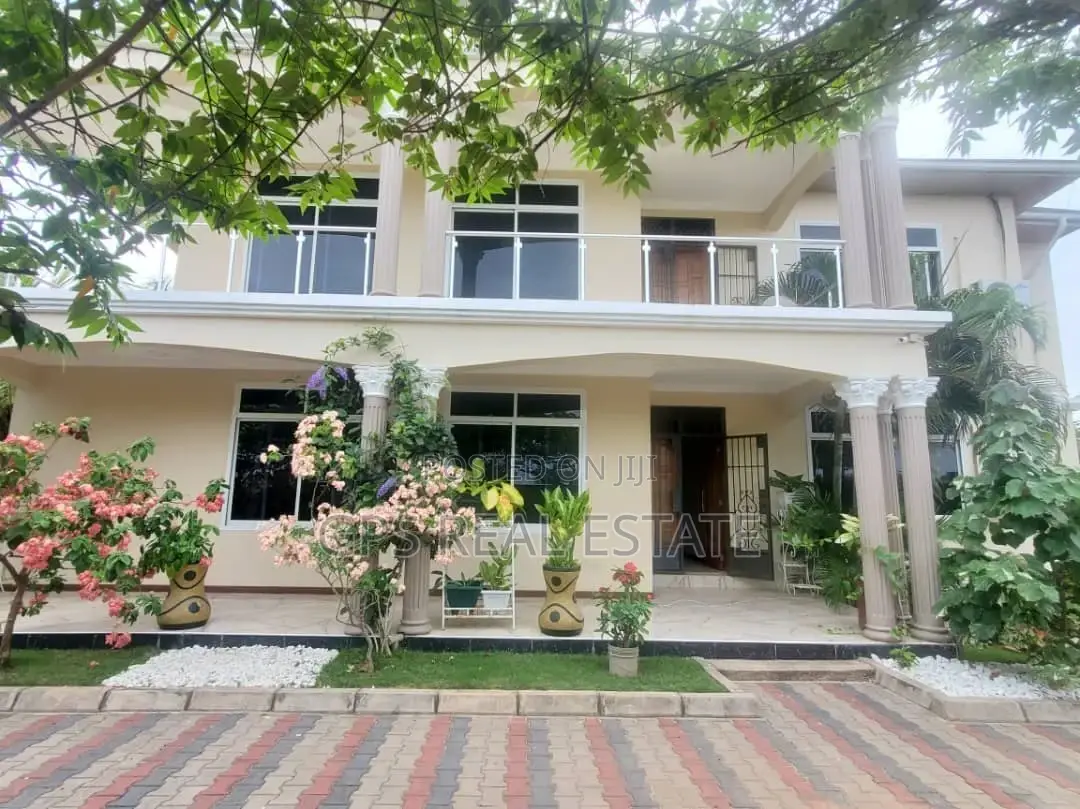 5bdrm Bungalow in Mbezi Beach Juu, Kinondoni for Sale