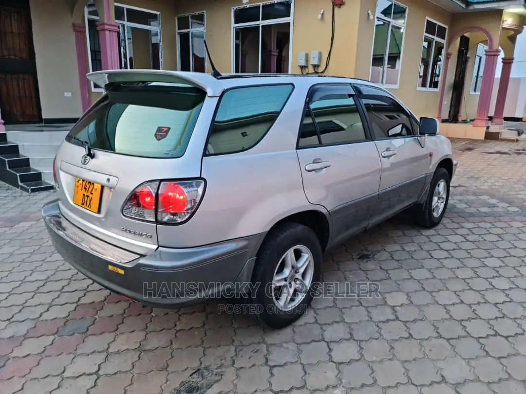 Toyota Harrier 2006 Silver