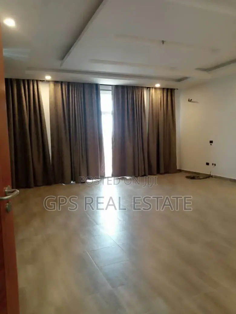 5bdrm Mansion in Kunduchi, Kinondoni for Sale