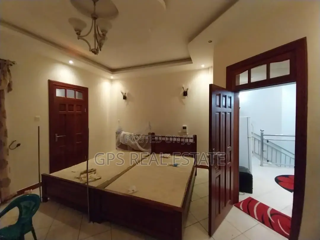5bdrm Mansion in Kunduchi, Kinondoni for Sale