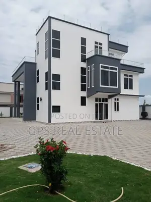 5bdrm Mansion in Kunduchi, Kinondoni for Sale