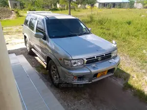 Nissan Teana 2001 Silver