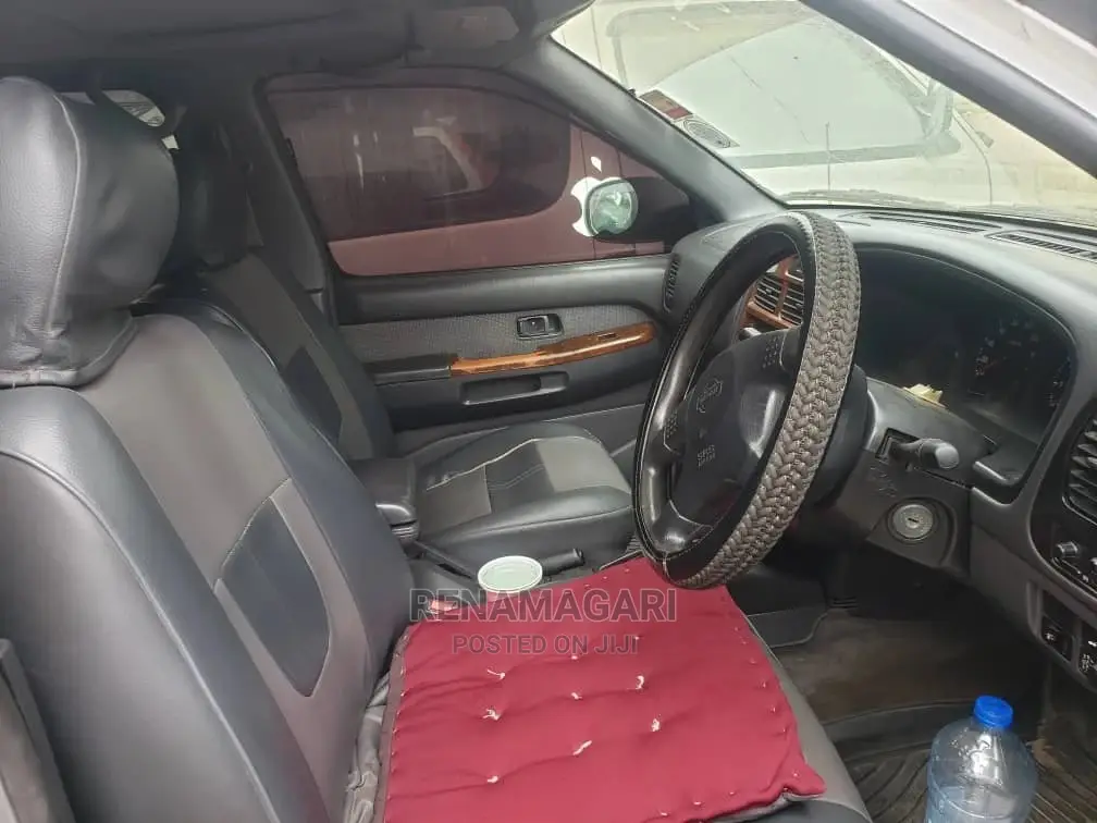 Nissan Teana 2001 Silver