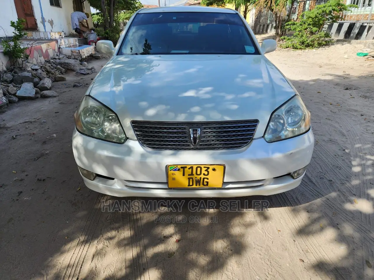 Toyota Mark II 2004 White