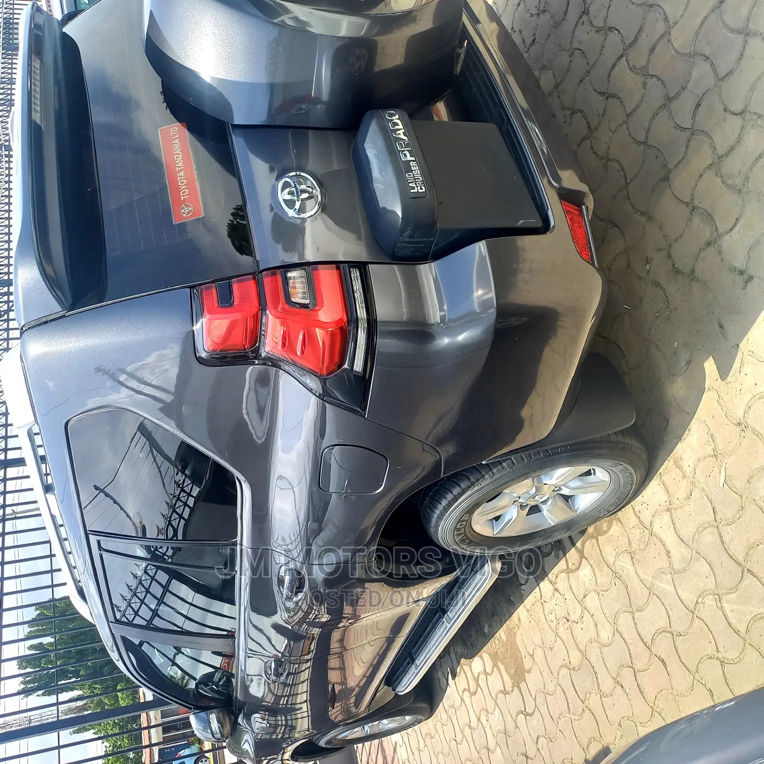 Toyota Land Cruiser Prado 2018 Gray