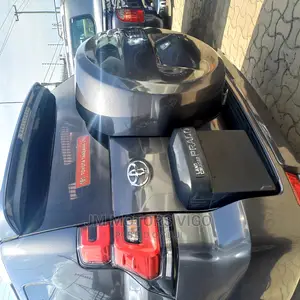 Toyota Land Cruiser Prado 2018 Gray
