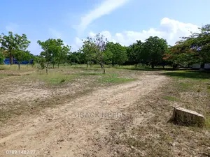 Land for Salae in Bahari Beach