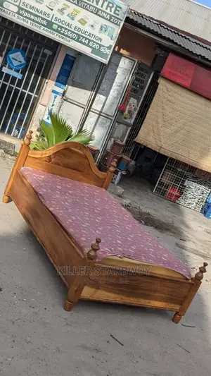 Kitanda Na Godoro Tanfoam