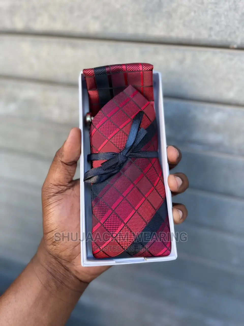 Pocket Square Tai