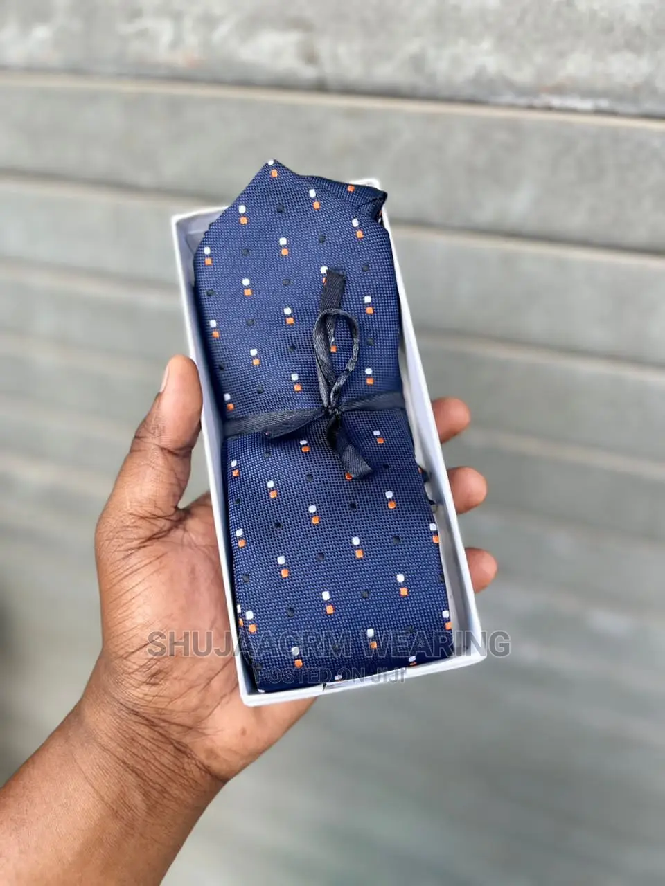 Pocket Square Tai