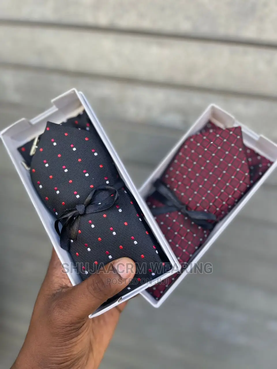 Pocket Square Tai