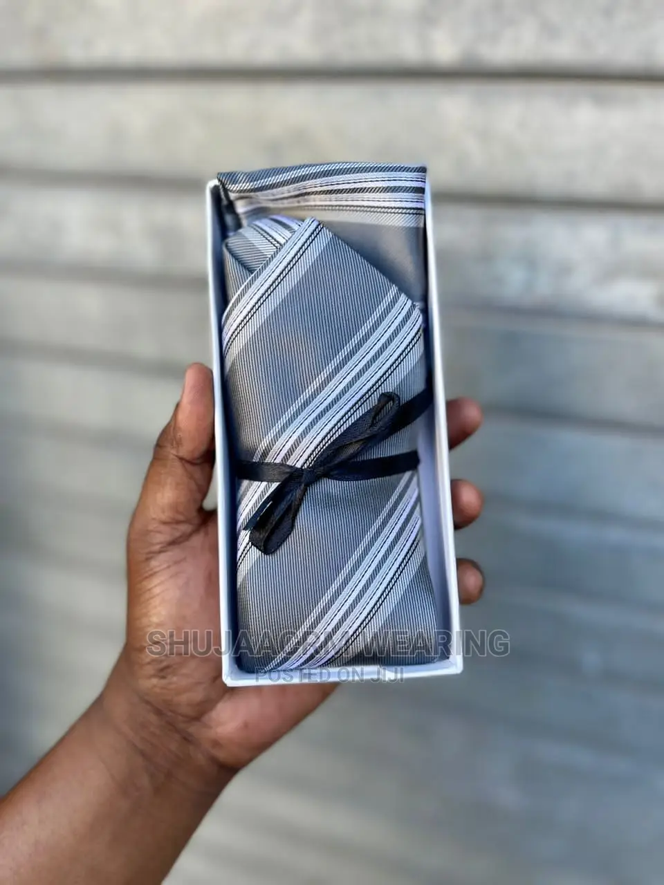 Pocket Square Tai