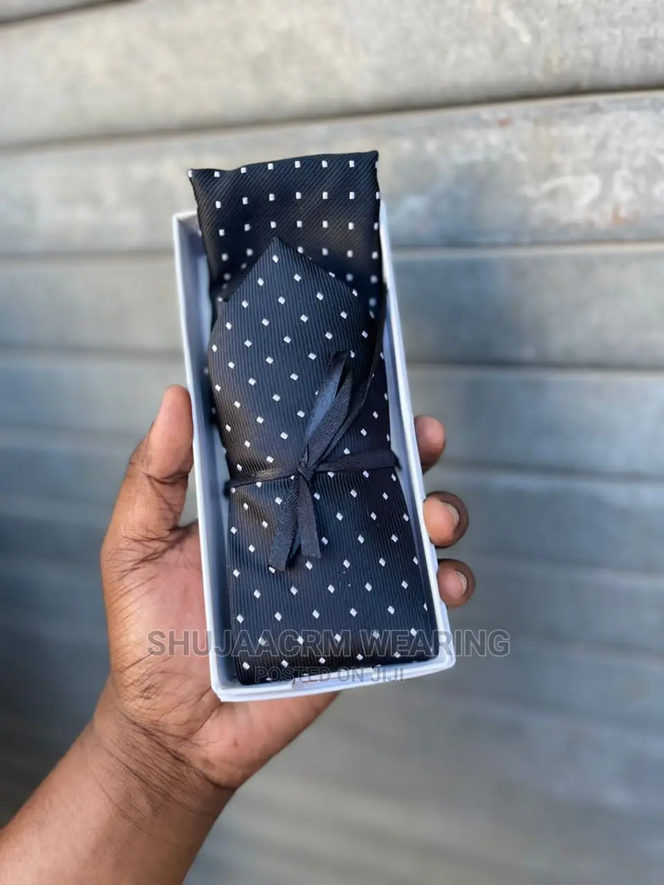 Pocket Square Tai
