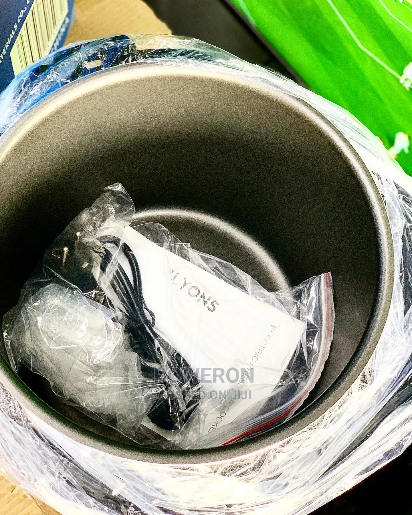 Ailyons Pressure Cooker 8L