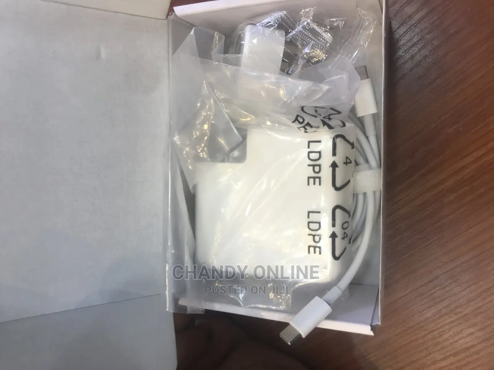 61W Macbook USB-C Power Adapter