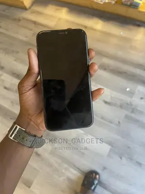 Apple iPhone 11 64 GB Black
