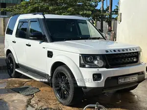 Land Rover Discovery 2014 White