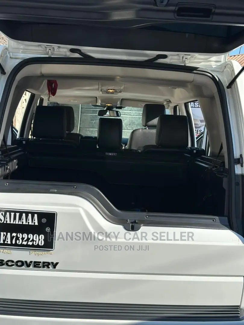 Land Rover Discovery 2014 White