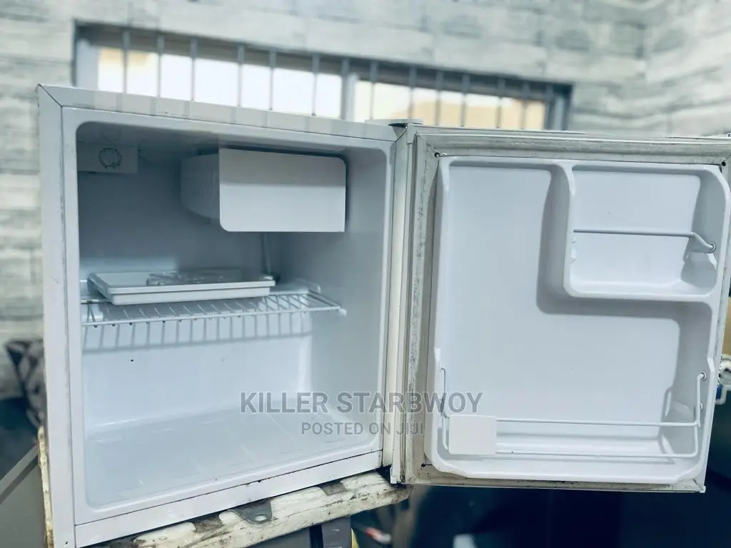 Mini Fridge Bado Mpya