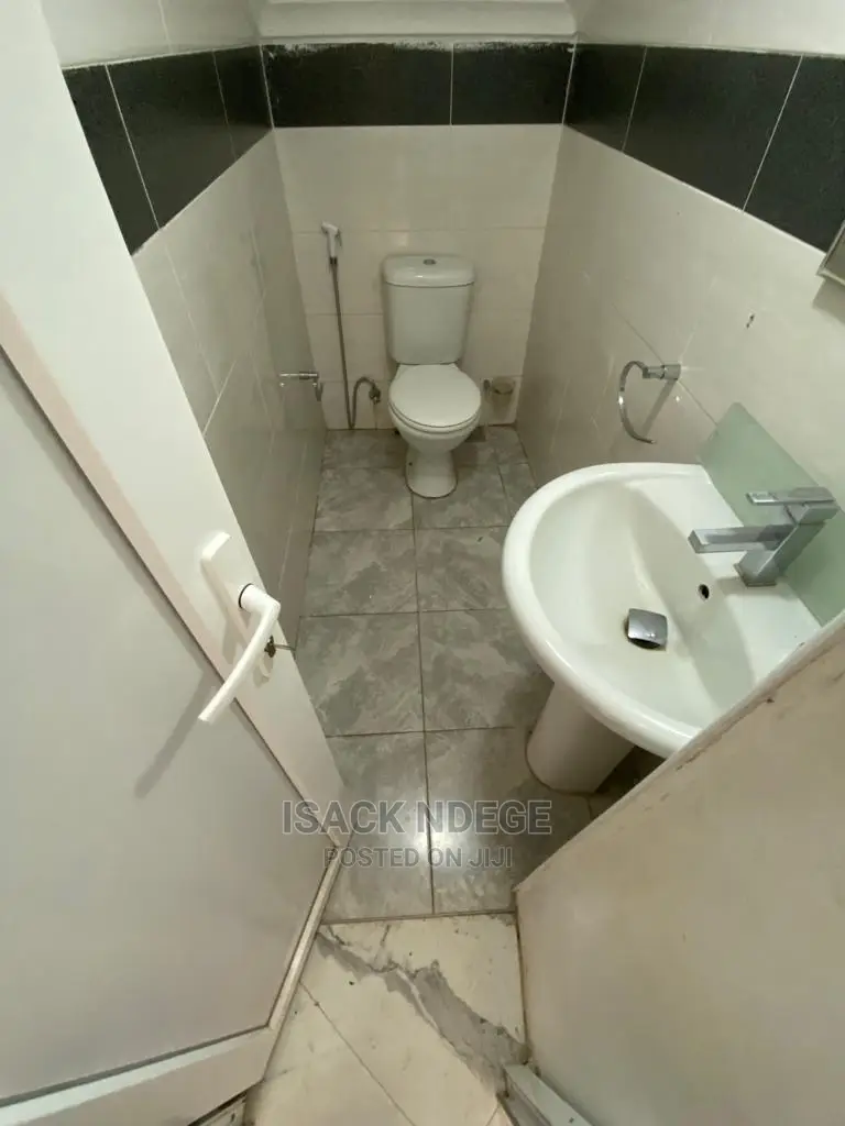 4bdrm House in Mbweni, Kinondoni for Sale