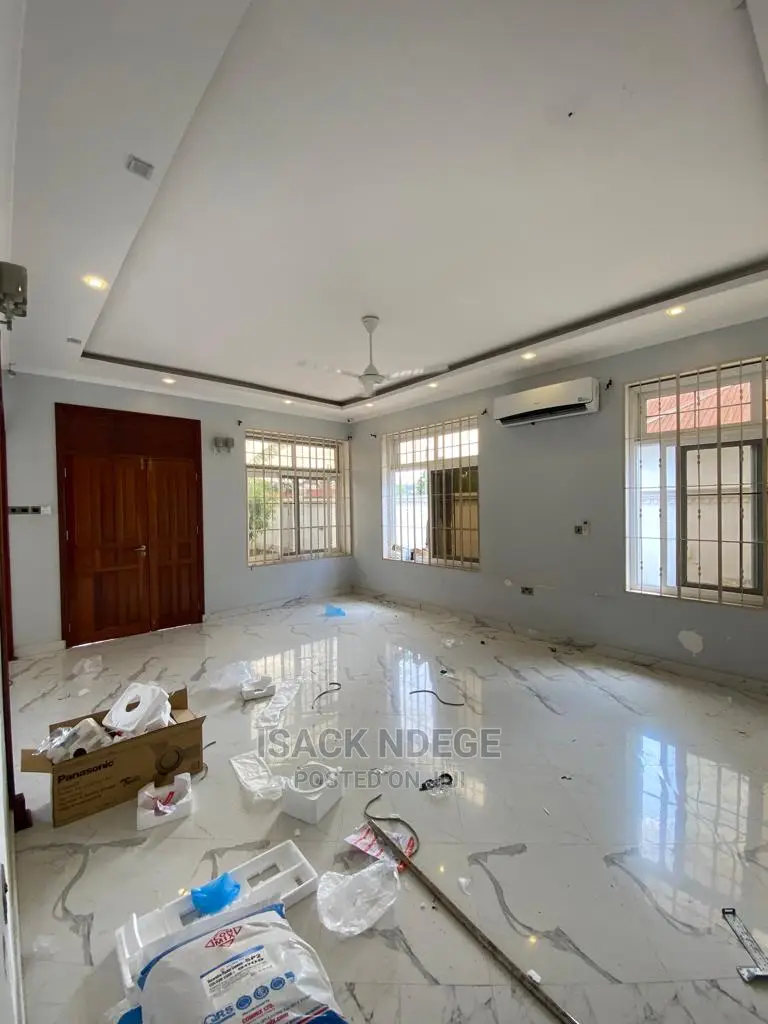 4bdrm House in Mbweni, Kinondoni for Sale