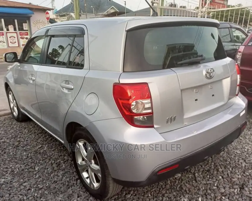 Toyota IST 2008 Silver