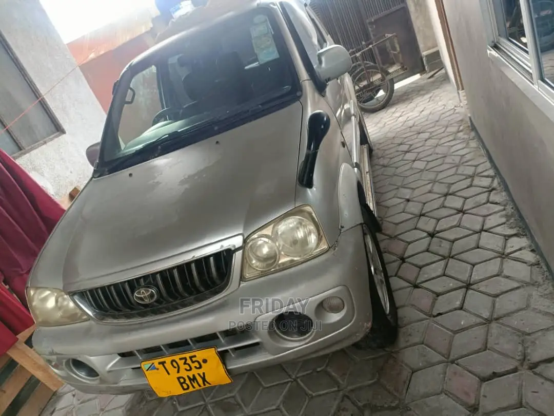 Toyota Cami 2000 Silver
