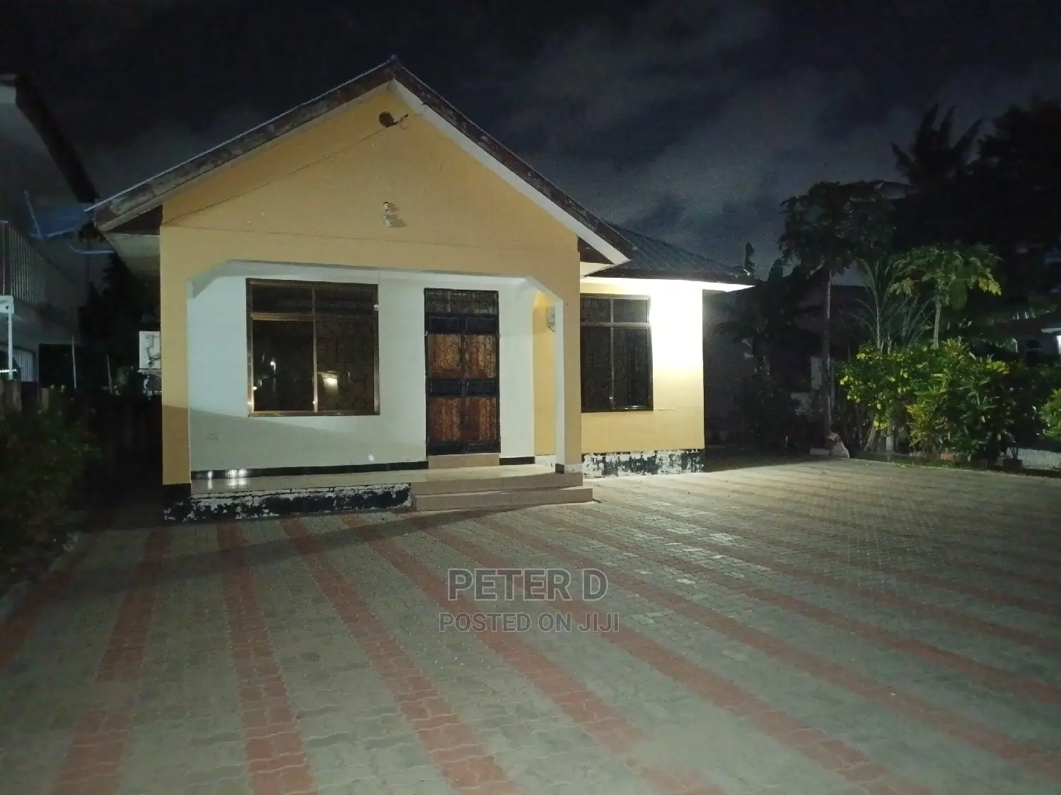 3bdrm House in Mikocheni for rent