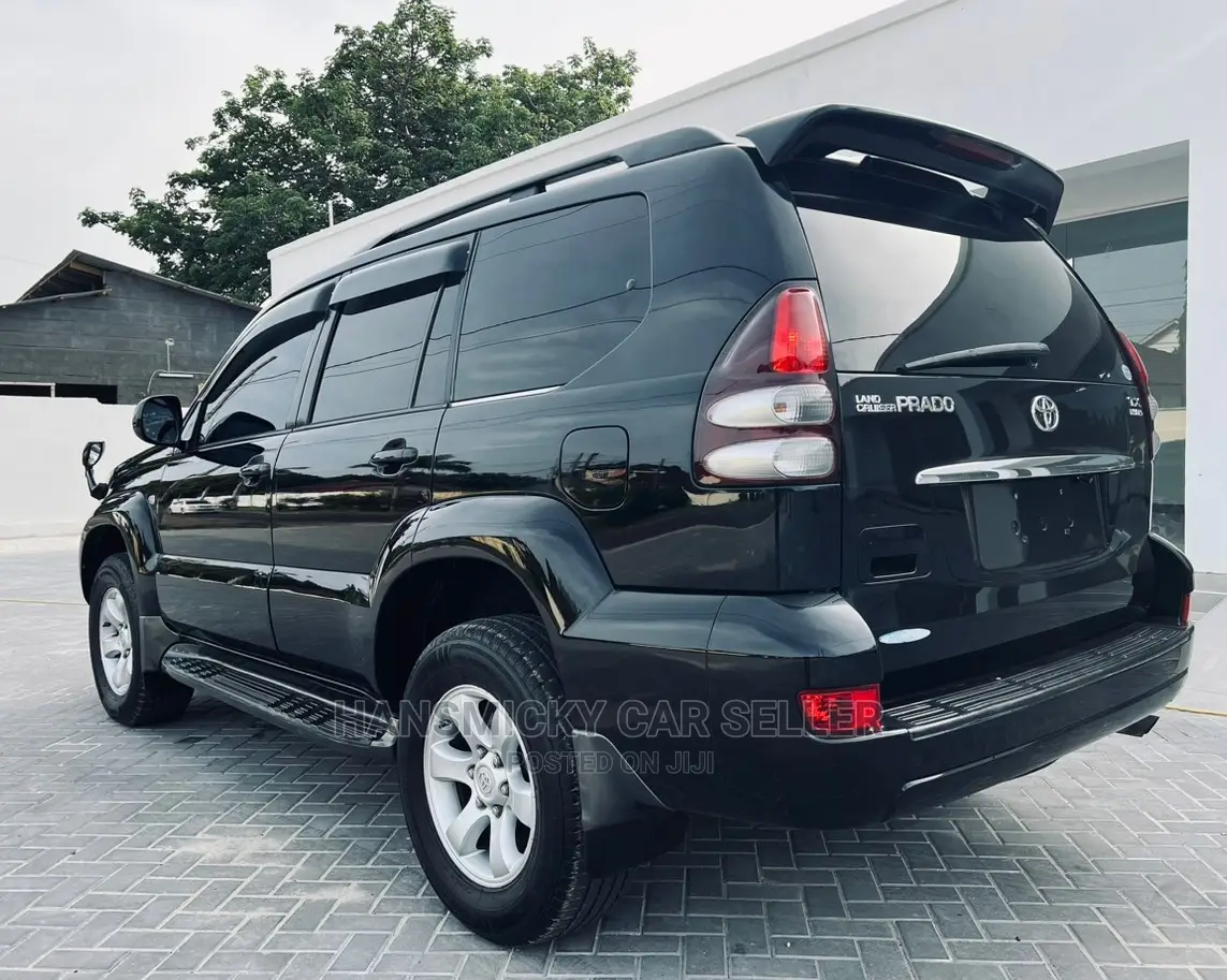 Toyota Land Cruiser 2006 Black