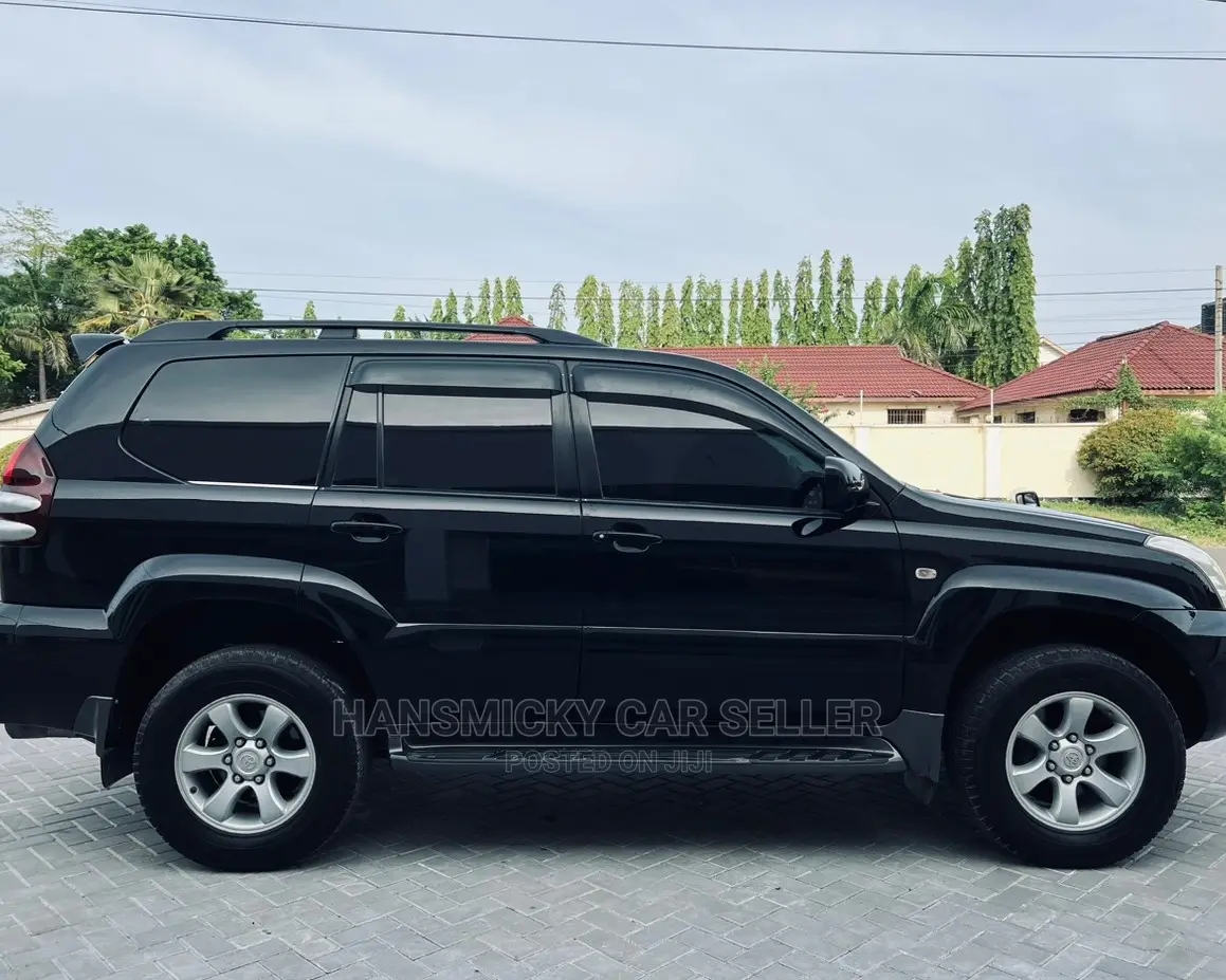 Toyota Land Cruiser 2006 Black
