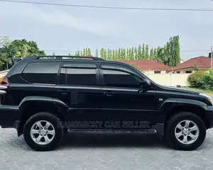 Toyota Land Cruiser 2006 Black