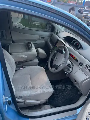 Toyota Raum 2006 Blue